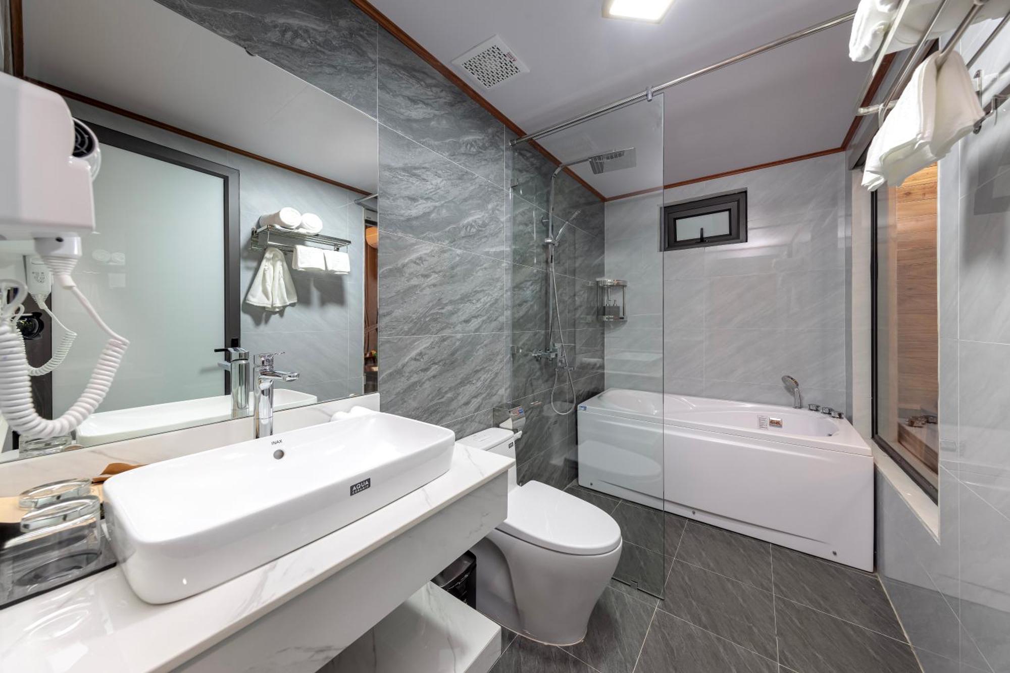Tam Coc Orchid Hotel & Spa Нин Бин Екстериор снимка